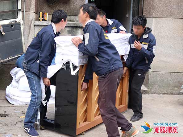 昆明鋼琴搬運的客戶建議你找有經(jīng)驗的公司